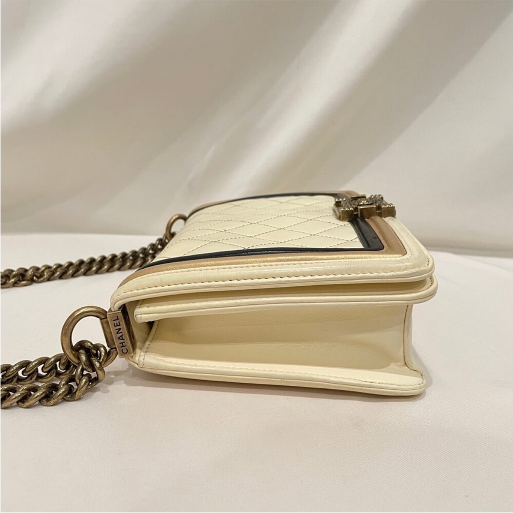 Chanel Vintage Boy Bag cream , black and gold bag - Picture 3 of 16